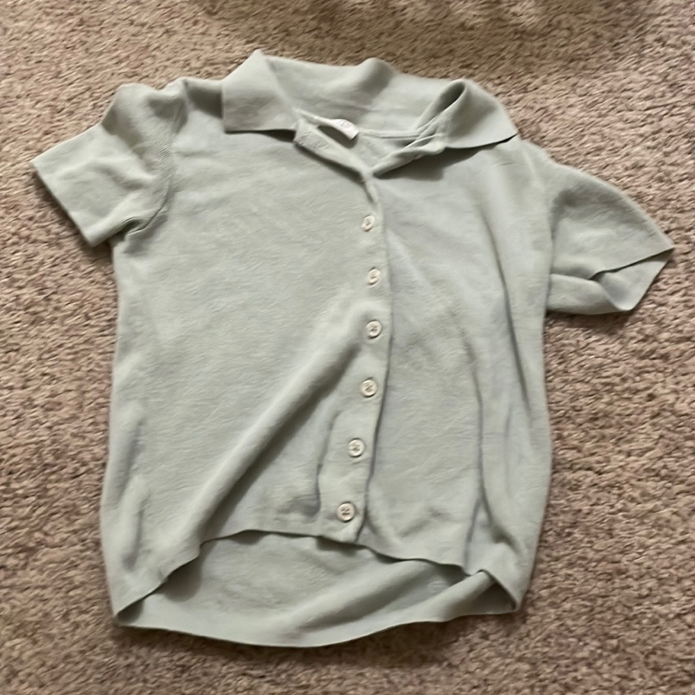Cropped collard shirt